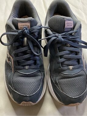 Saucony Cohesion Women’s Running Shoes Size 7.5W Gray Rose Gold Sneakers